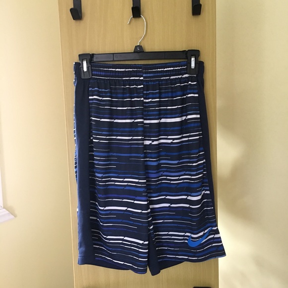 Nike DriFit Striped Shorts - Picture 5 of 7